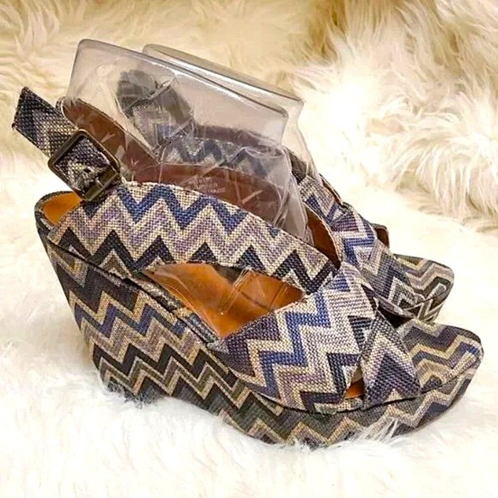 Crown Vintage Chevron Design Platform Wedge Sandal SZ 7.5